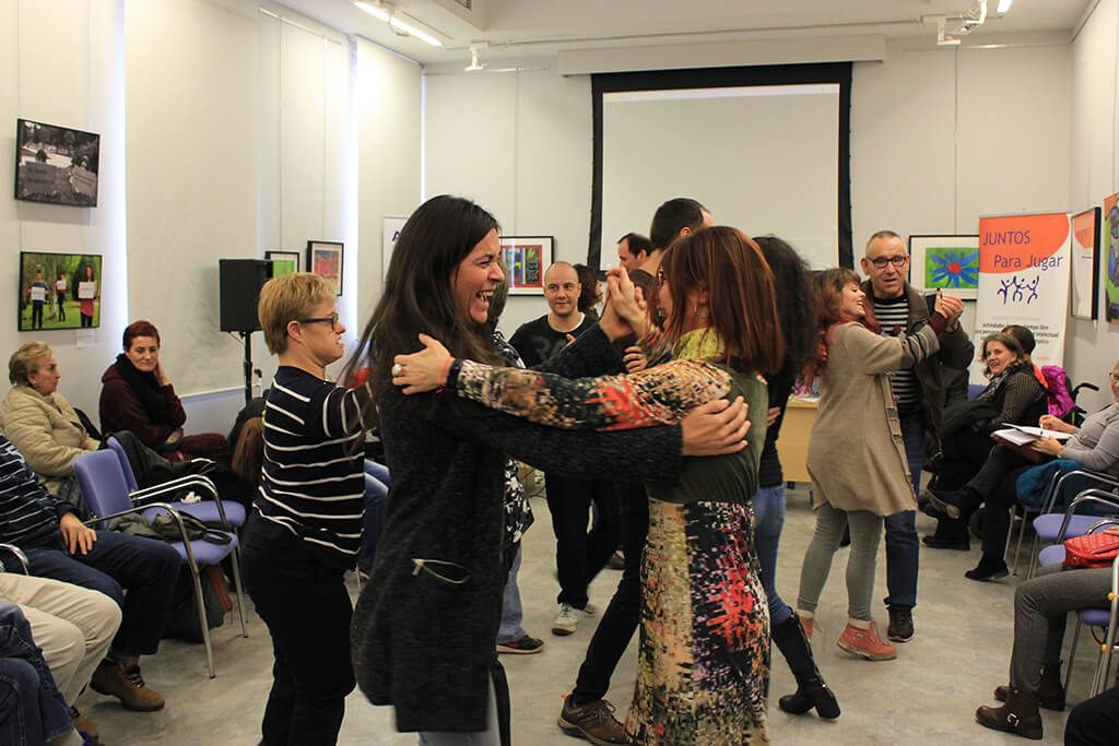 Equipo de Apoyo Social Comunitario para personas con enfermedad mental en Tetuán. Madrid. Grupo 5