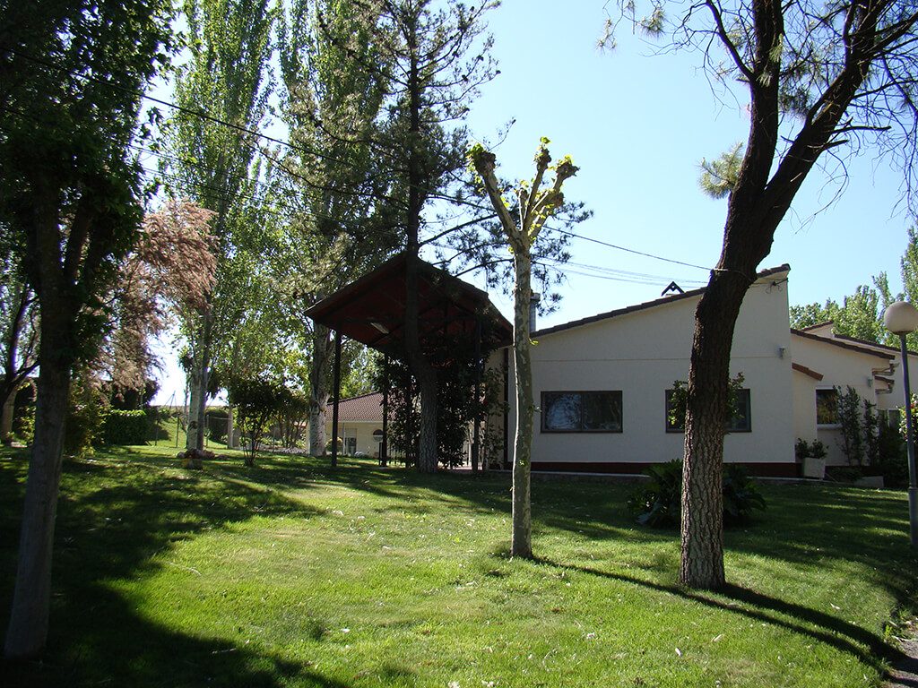 Residencia para personas con problemas de salud mental. Cobeña. Madrid. Grupo 5